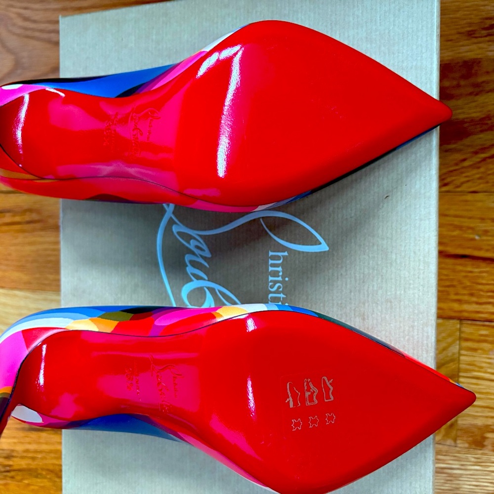 Christian Louboutin Paris.